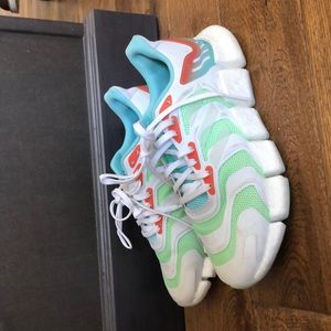 Adidas brand new worn once size US 7